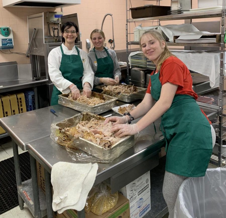 On Saturday, Nov. 16, 2019, food service director Sharon Schaefer hosted a training that provided high school students with the opportunity to learn more about production cooking.