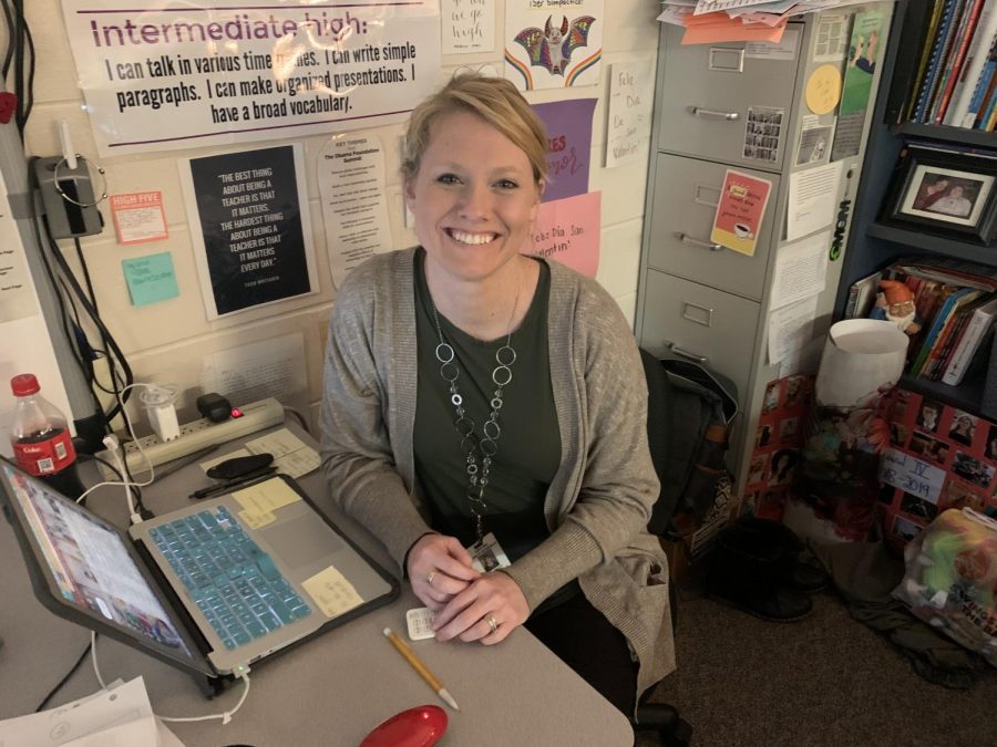Continuing+Spanish%3A+Although+Mrs.+Ryan+will+not+be+teaching+Spanish+anymore+at++Papillion+La+Vista+high+school%2C+she+will+still+be+able+to+use+her+Spanish+on+a+daily+basis.+As+a+counselor%2C+she+will+be+able+to+make+a+bigger+impact+and+continue+to+use+Spanish.