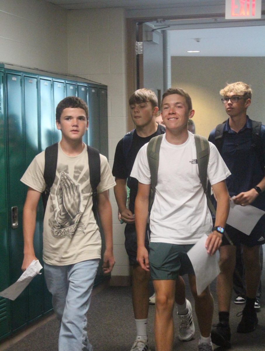 Freshmen walking through the halls on freshmen day.